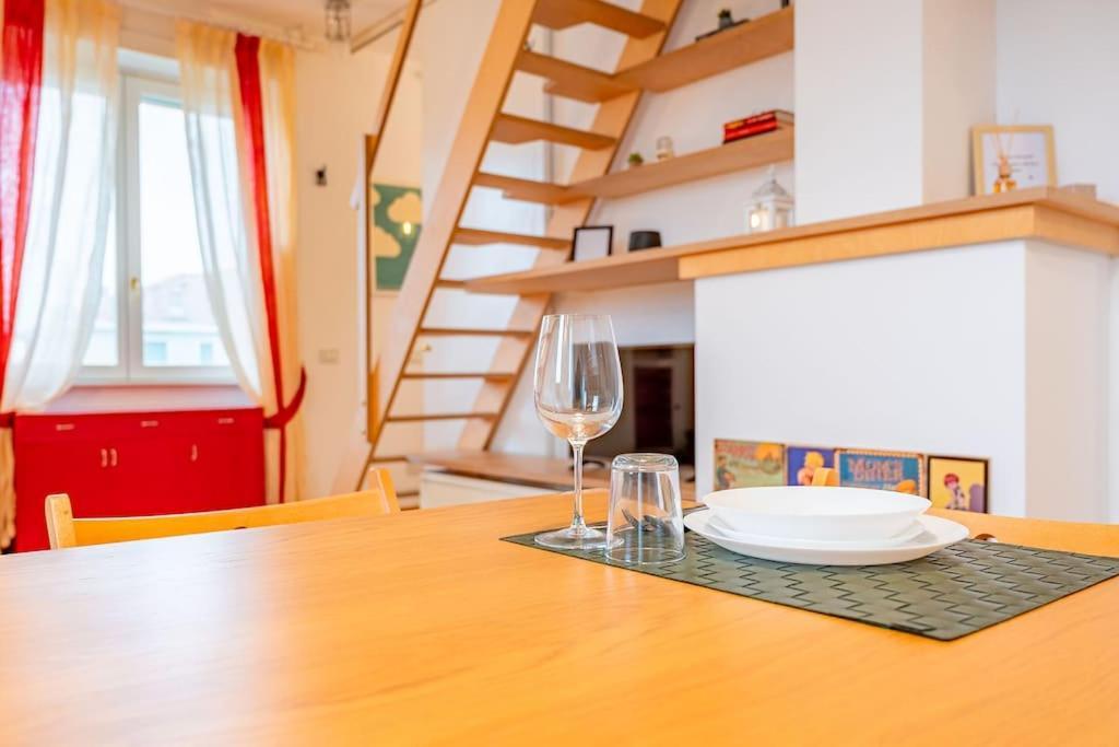 Guest Planet - Grazioso Bilocale Bande Nere M1 Apartment Milan Luaran gambar